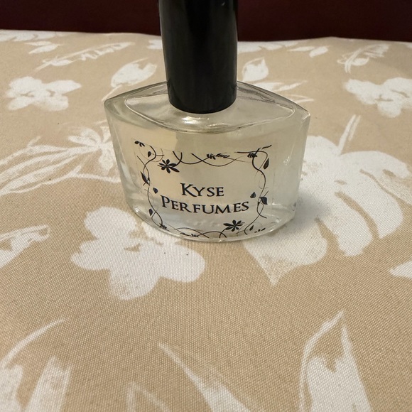 Delizia di Marshmallow Perfume - Picture 2 of 2